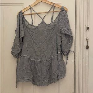 NWT American eagle shoulderless top